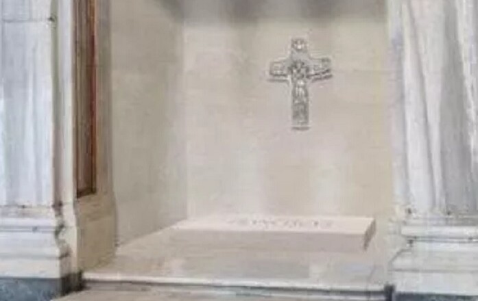 tomba papa francesco