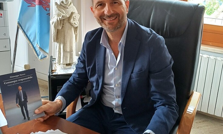 GIUSEPPE SACCO PRESENTA IL LIBRO SULLA SUA STORIA DI SINDACO