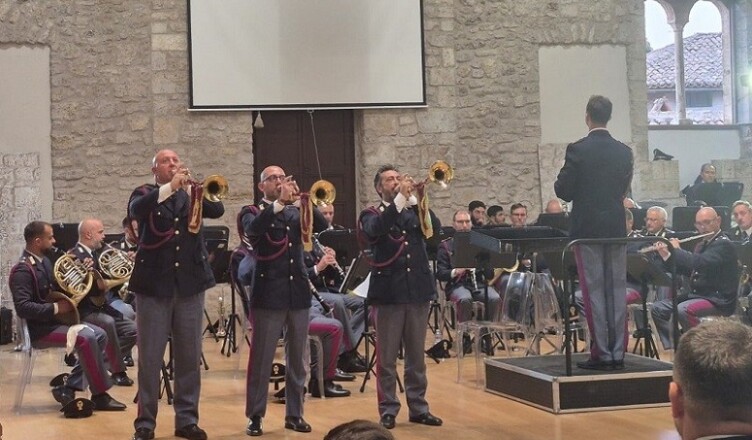 Anagni- Applauditissimo concerto della Fanfara della Polizia di Stato