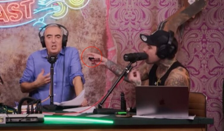 Fedez, Gasparri e lo spinello in diretta