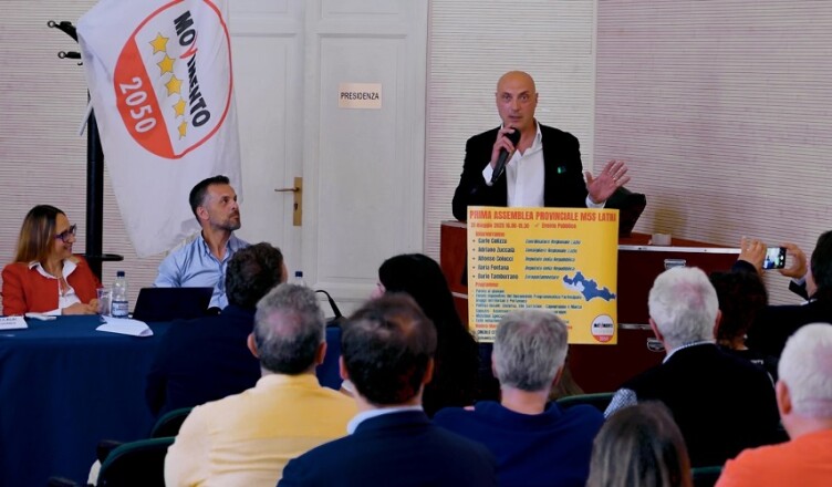 Grande partecipazione alla prima Assemblea provinciale del Movimento 5 Stelle di Latina