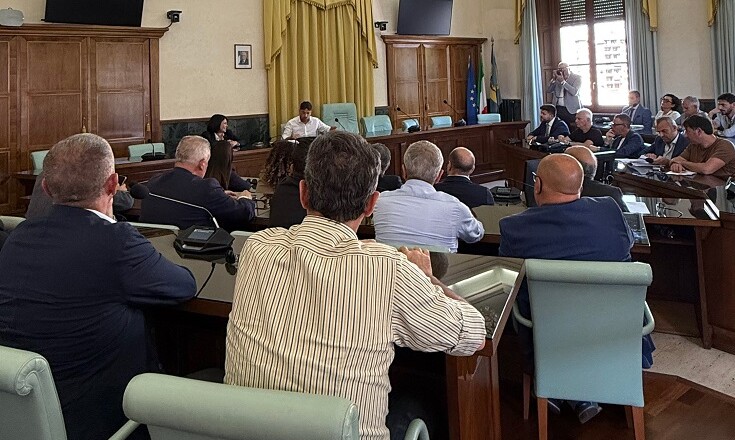 Trasporto Pubblico Locale, riunione in Provincia con i sindaci per esporre le criticità. Il Presidente Di Stefano chiede un incontro con l’assessore regionale Ghera