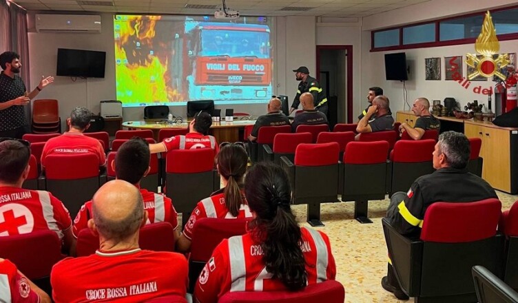 vigili defuoco e croce rossa