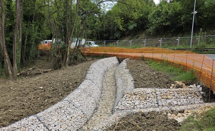 Frosinone, lavori versante vecchia strada Casilina, località Forcella, nella fase finale