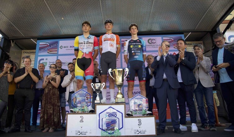 Gabriele Peluso vince la prima tappa a Strangolagalli