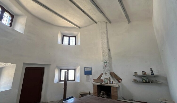 RIFUGIO POZZACONE SUL MONTE CAIRO colle san magno