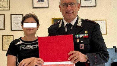 STUDENTESSA DI PONTECORVO PRESENTA UNA TESINA SULL’ARMA DEI CARABINIERI