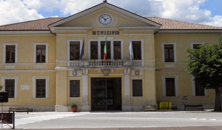 piazza s antonio pescasseroli COMUNE