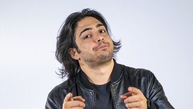 MAX ANGIONI