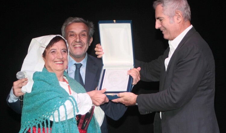 premio manfredi insinna