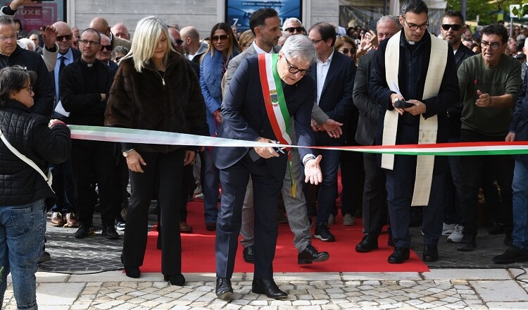Inaugurato il Giardino di Piazza XIX Marzo e la Fontana Biondi