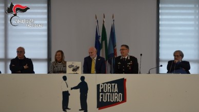 CONSEGNADRONUICARABINIERI