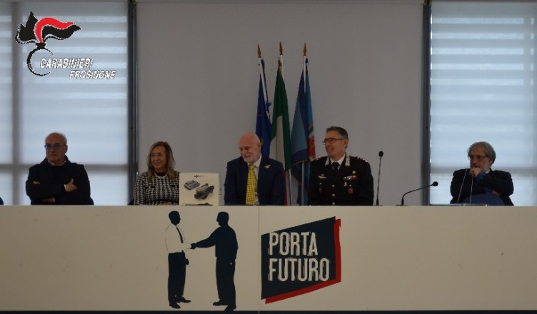 CONSEGNADRONUICARABINIERI