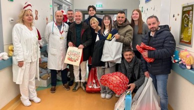 CONSEGNATI I DONI AL REPARTO DI PEDIATRIA DELL’OSPEDALE SPAZIANI DI FROSINONE, CIACCIARELLI