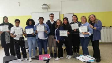 Femminile Plurale