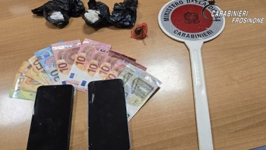 DROGA CARABINIERI FROS