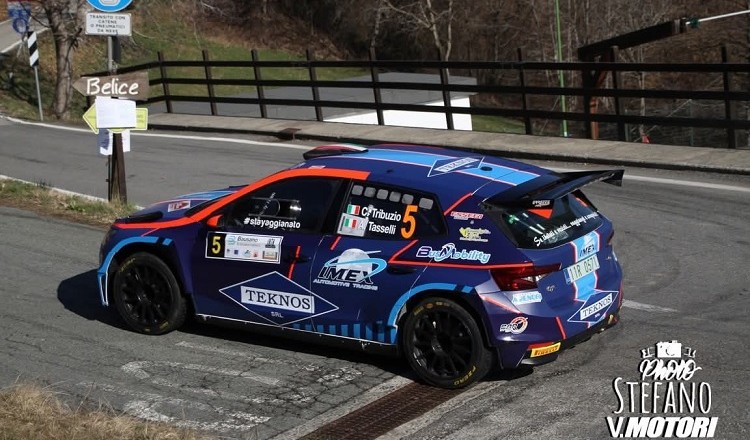 Esordio vincente per il pilota frusinate trionfo stagionale su Skoda Fabia RS Rally2 insieme ad Alice Tasselli