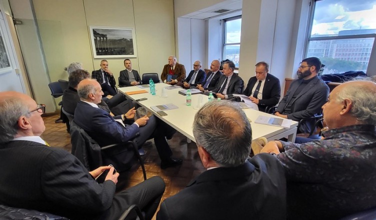 TAVOLO TECNICO IN REGIONE LAZIO SU AEROPORTO DI AQUINO