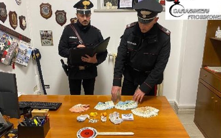 carabinieri droga...