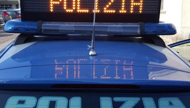 polizia auto 2