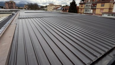 FROSINONE, SCUOLA ALDO MORo,TETTO NUOVO IN TEMPI RECORD CON TECNOLOGIA GREEN