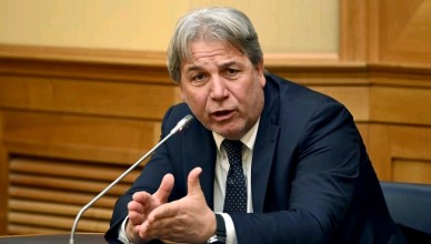 Screenshot_2026-04-09-19-59-17-546_com.microsoft.office.outlook-edit