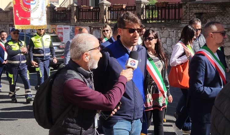Di Stefano al corteo del Primo Maggio a Isola del Liri